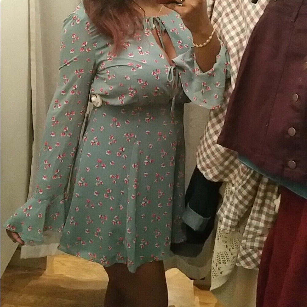 Forever21 Bell Sleeve Dress